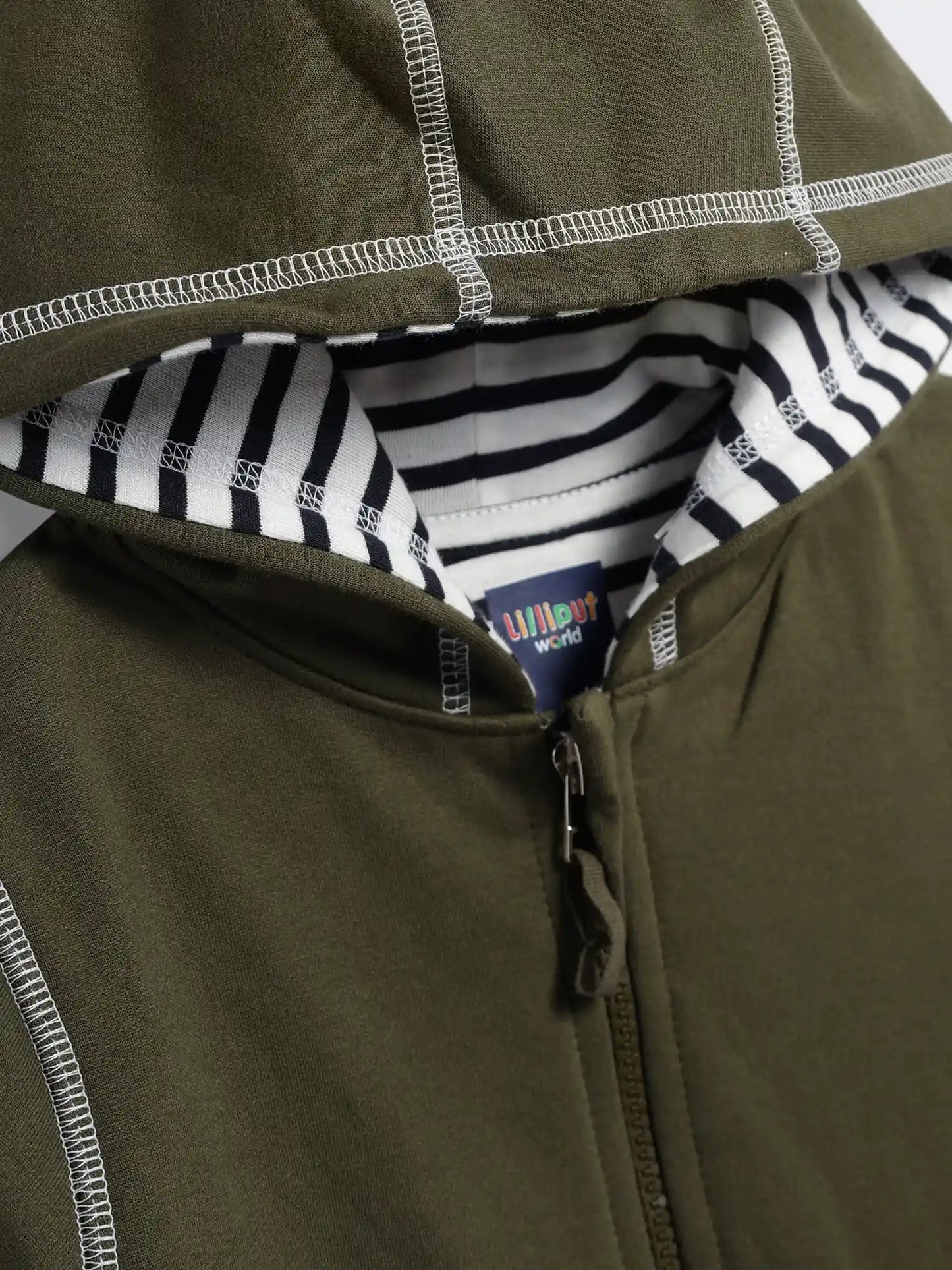 dark green