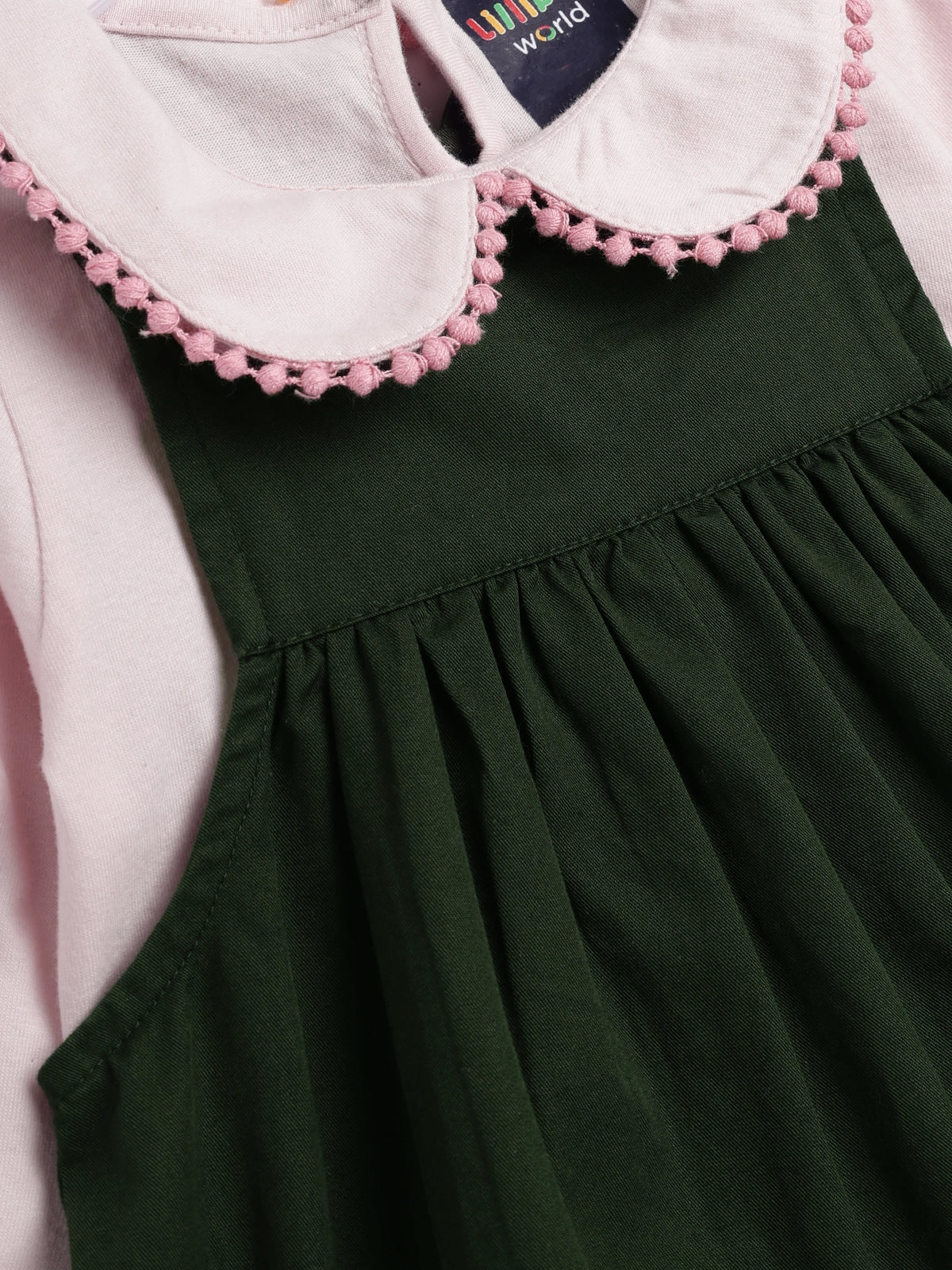 dark green